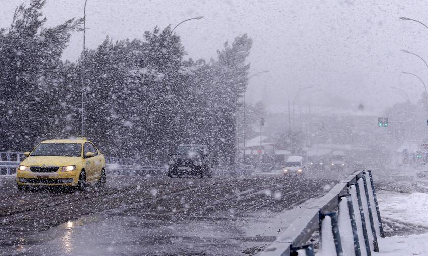 Κακοκαιρία Μήδεια: Αλλάζουν τα δρομολόγια των λεωφορείων στην Αττική λόγω του χιονιά