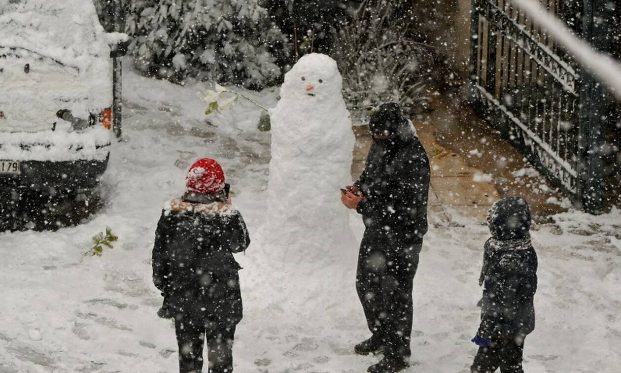 Κακοκαιρία «Μήδεια»: Οι χιονάνθρωποι που έκλεψαν τις εντυπώσεις στην Αττική (pics)