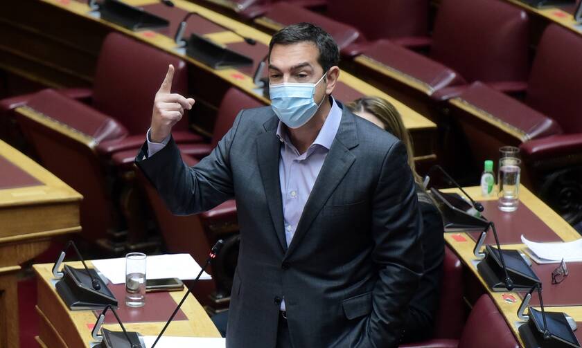 Ο ΣΥΡΙΖΑ θέλει να ταράξει την «πανικόβλητη» κυβέρνηση