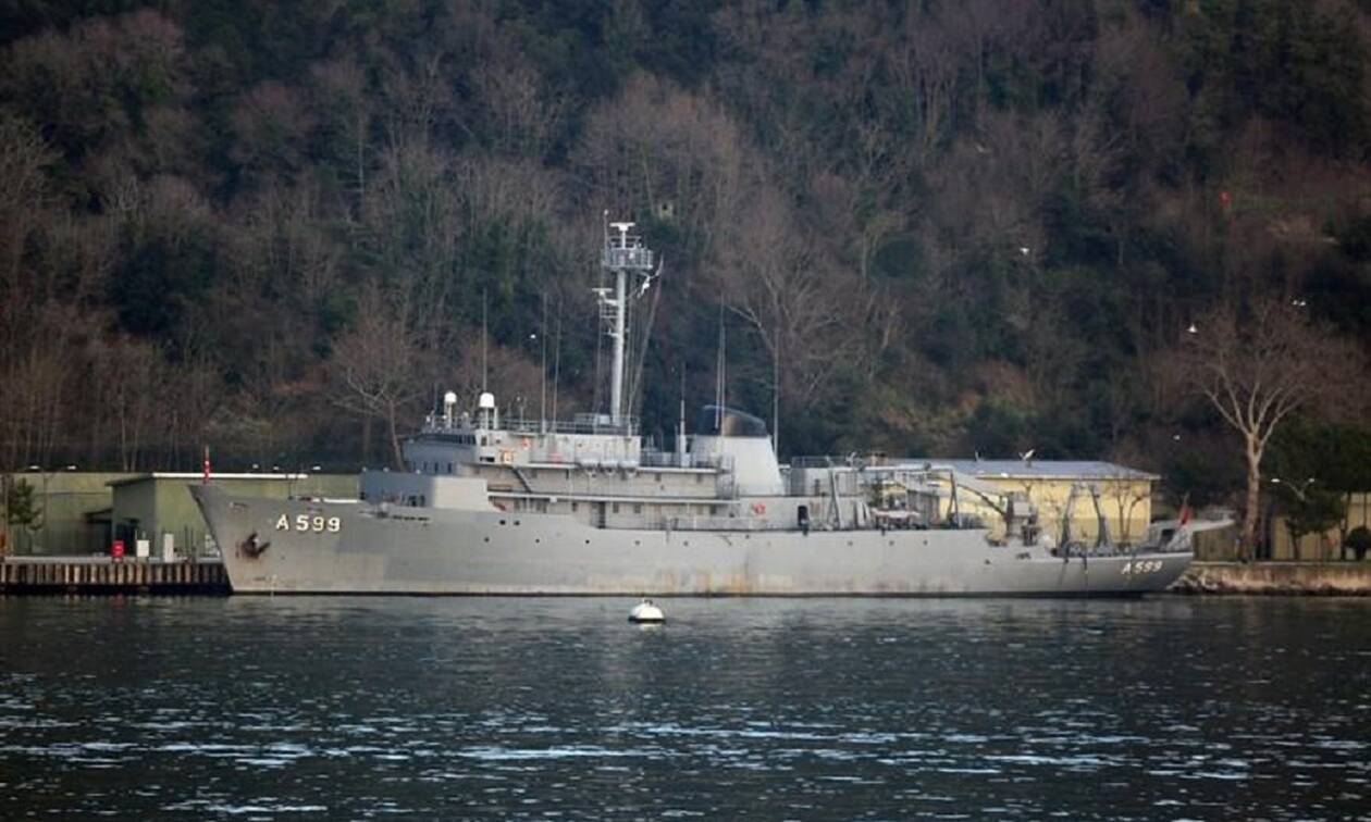 Επικίνδυνο «κρυφτό» από την Τουρκία: Με κλειστό πομπό το «Τσεσμέ» - Σε ύψιστο συναγερμό το Ναυτικό