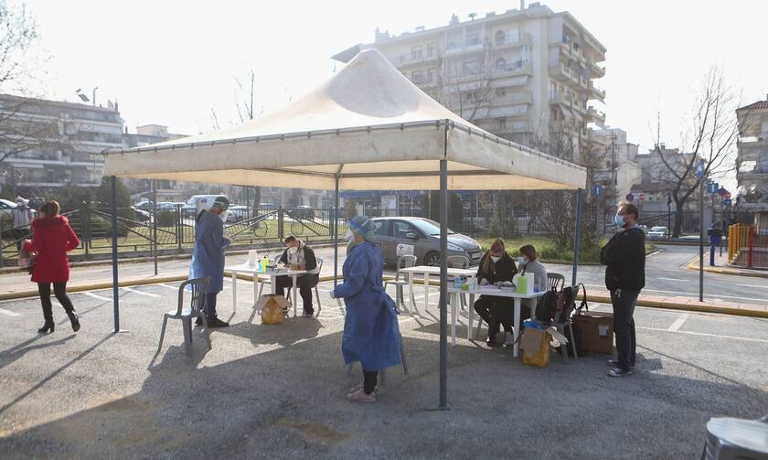 Δήμαρχος Θεσσαλονίκης: «Σταθήκαμε όρθιοι στην πανδημία. Και σήμερα αρχίζει να προβάλλει η άνοιξη» 