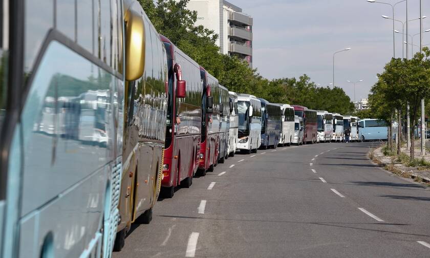 Παρατείνεται  η δυνατότητα κατάθεσης πινακίδων για τουριστικά λεωφορεία και τουριστικά τρένα