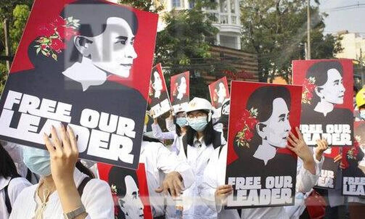 Μιανμάρ: Στο δικαστήριο η Αουνγκ Σαν Σου Κι, ένα μήνα μετά το πραξικόπημα