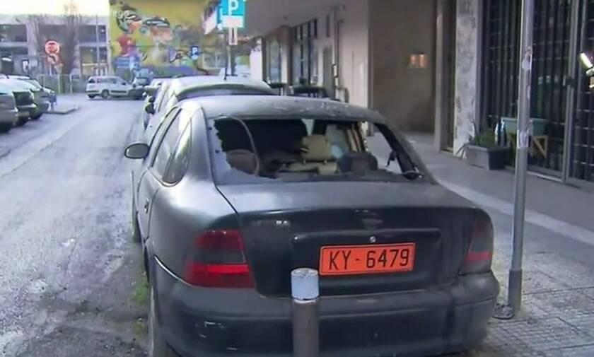 Θεσσαλονίκη: Εμπρησμός σε αυτοκίνητο του υπουργείου Εργασίας