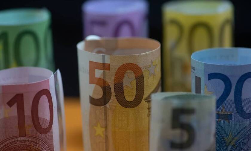 Επίδομα 534 ευρώ: «Τρέχουν» οι αιτήσεις - Διπλή πληρωμή για τους καλλιτέχνες 