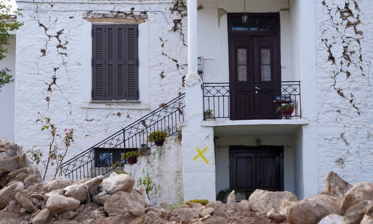 Σεισμός Ελασσόνα: Στα 898 τα μη κατοικήσιμα σπίτια στις σεισμόπληκτες περιοχές της Θεσσαλίας