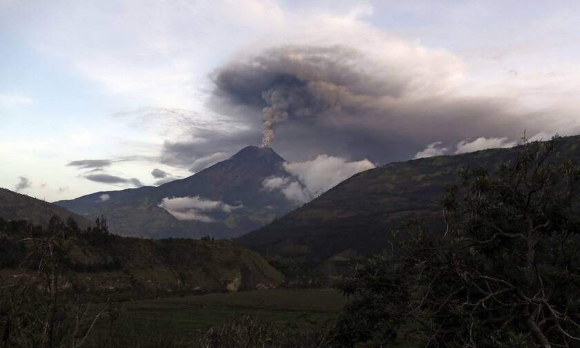 Ισημερινός: Σε λειτουργία το αεροδρόμιο της Γουαγιακίλ που είχε κλείσει λόγω ηφαιστειακής τέφρας