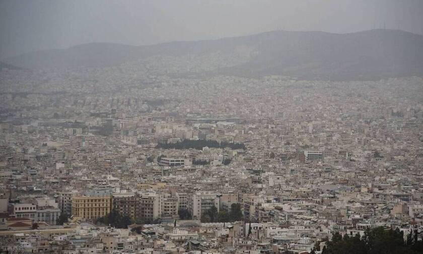 Καιρός: Προσοχή! Θα «πνιγεί» η Αθήνα από την αφρικανική σκόνη και τη βροχή