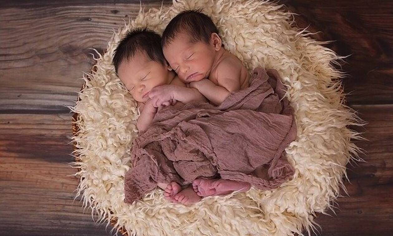 Οι γεννήσεις διδύμων έχουν αυξηθεί κατακόρυφα - Ένα στα 42 παιδιά που γεννιούνται είναι δίδυμο