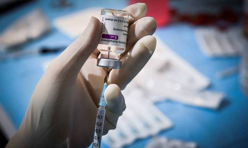 Εθνική Επιτροπή Εμβολιασμών: Συνεχίζεται κανονικά το εμβόλιο της AstraZeneca στην Ελλάδα