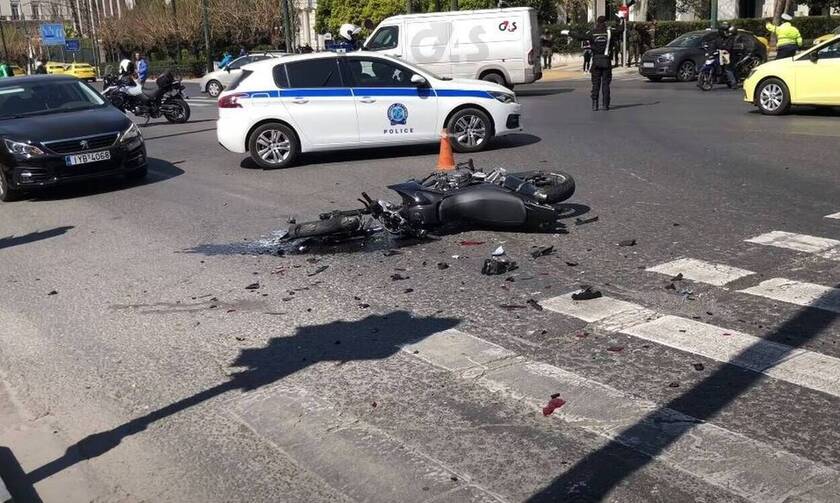 Greek police provide information on serious accident involving security car	