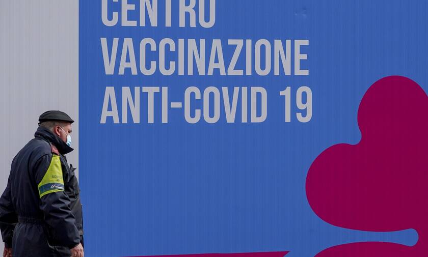 Εμβόλιο AstraZeneca: Πιθανή προσφυγή της ΕΕ για νέες καθυστερήσεις στις παραδόσεις εμβολίων