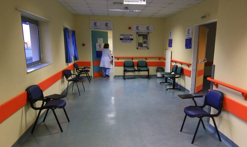 Κορονοϊός: Κρεβάτια τέλος και στο νοσοκομείο της Λαμίας - Διακομίζονται σε Βόλο και Λάρισα