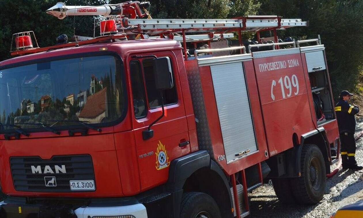 Καστοριά: Αυτοκίνητο έπεσε σε χαράδρα – Επιχείρηση απεγκλωβισμού του οδηγού