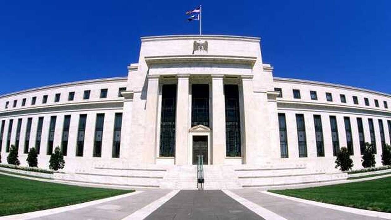 H Fed σφίγγει τα λουριά για τις κεφαλαιακές απαιτήσεις των τραπεζών