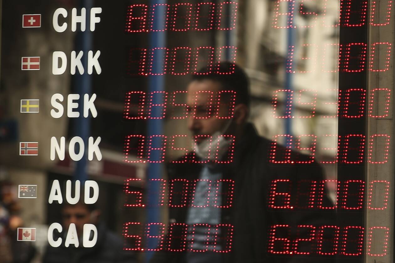 Τουρκία: Συνεχίζεται η «θύελλα» στην οικονομία μετά την αλλαγή διοίκησης στην κεντρική τράπεζα