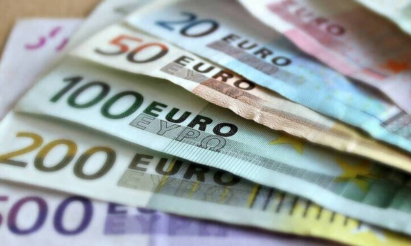 ΟΑΕΔ: Είσαι άνεργος; Δες αν δικαιούσαι επίδομα 2.520 ευρώ 