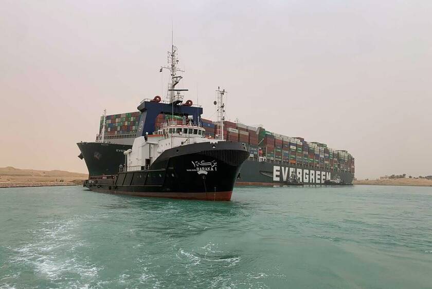 Αποκόλληση του πλοίου που μπλόκαρε τη Διώρυγα του Σουέζ