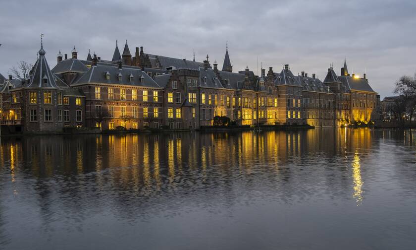Ολλανδία: Φάρσα η απειλή για βόμβα στη Χάγη