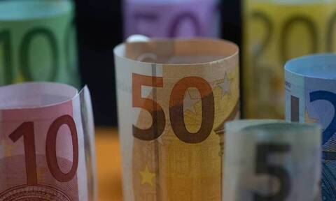Σημαντικές παρατάσεις και προθεσμίες: Τι θα γίνει με Δώρο Πάσχα - Voucher 200 ευρώ