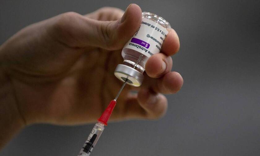 Κορονοϊός στη Γερμανία: Το εμβόλιο της AstraZeneca θα χορηγείται σε πολίτες άνω των 60 ετών