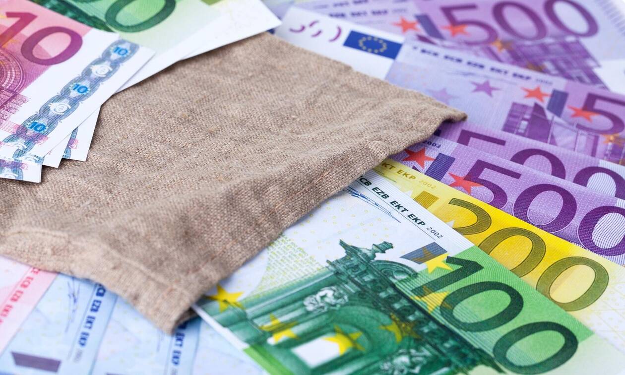 ΟΠΕΚΑ: Σήμερα (31/3) η πληρωμή επιδομάτων ύψους 338 εκατ. ευρώ σε 1,5 εκατ. δικαιούχους