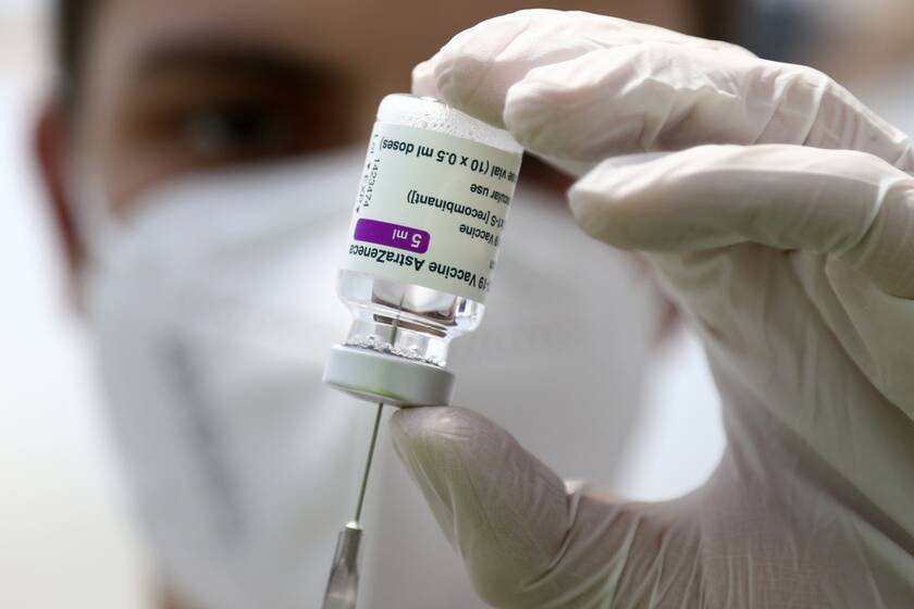 EMA για εμβόλιο AstraZeneca: Διερευνώνται 62 περιπτώσεις θρομβώσεων από όλο τον κόσμο