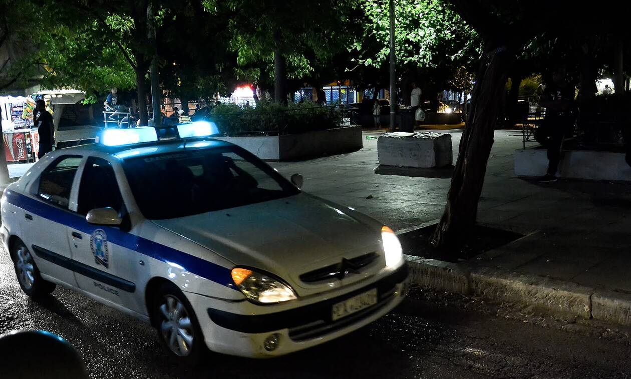 H αστυνομία διέλυσε κορονο-πάρτι με 35 άτομα στη Μητροπόλεως
