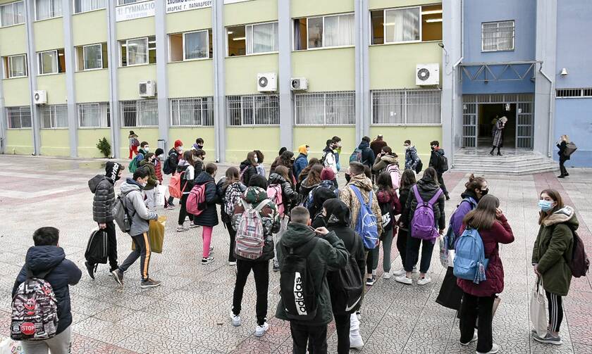 Σχολεία: Πρώτα ανοίγουν τα Λύκεια ανακοίνωσε η Ζέττα Μακρή - Τι είπε για Γυμνάσια και δημοτικά