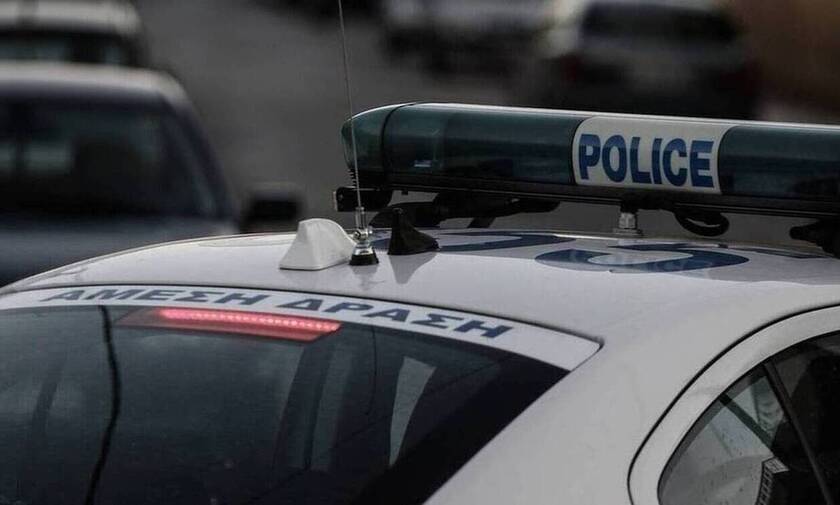 Αχαϊα: Δύο συλλήψεις για κορονοπάρτι – Επιτέθηκαν σε αστυνομικούς