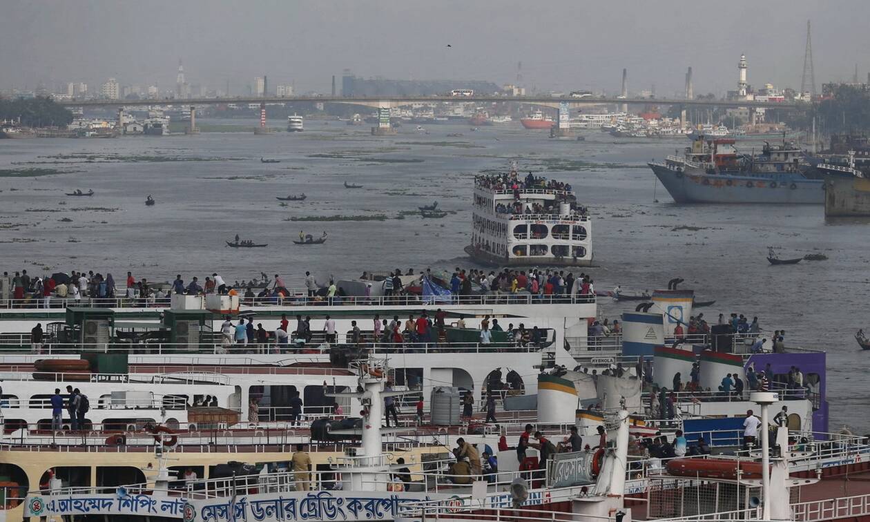 Μπανγκλαντές: Πέντε νεκροί σε ναυάγιο ferry boat