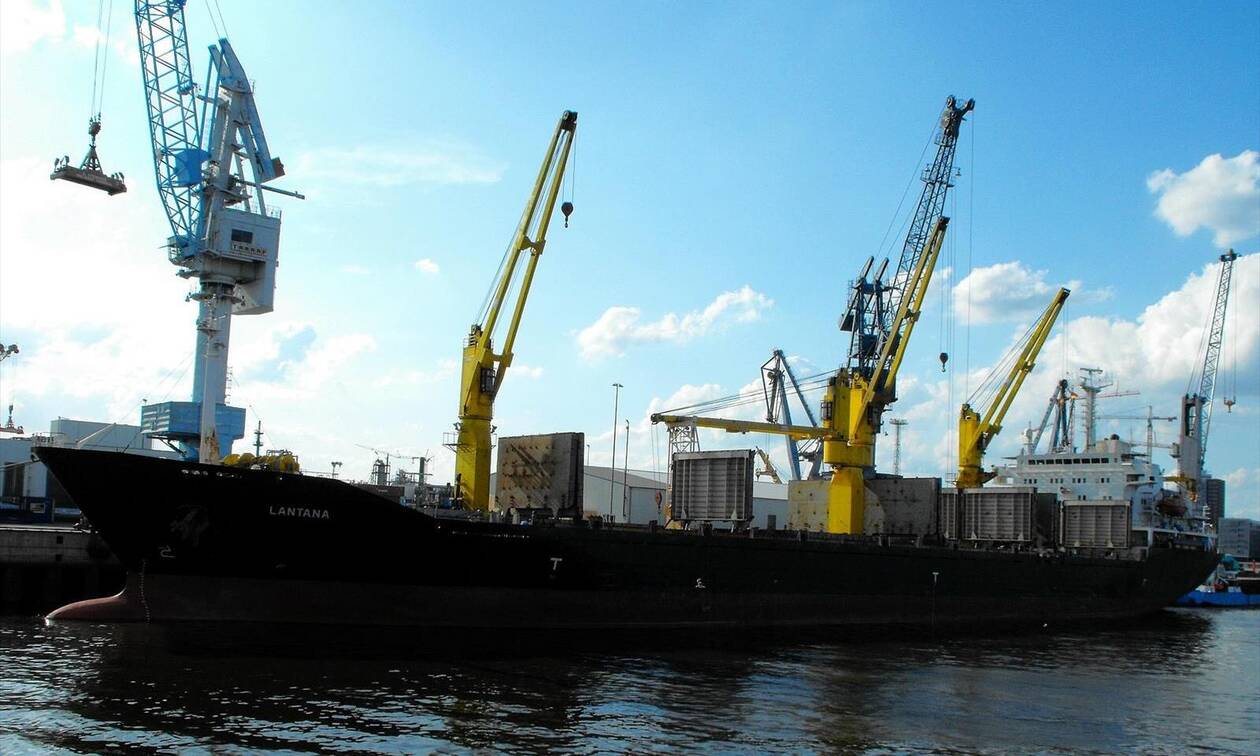 Το ιρανικό φορτηγό πλοίο Saviz δέχθηκε επίθεση με μαγνητικές νάρκες στην Ερυθρά Θάλασσα