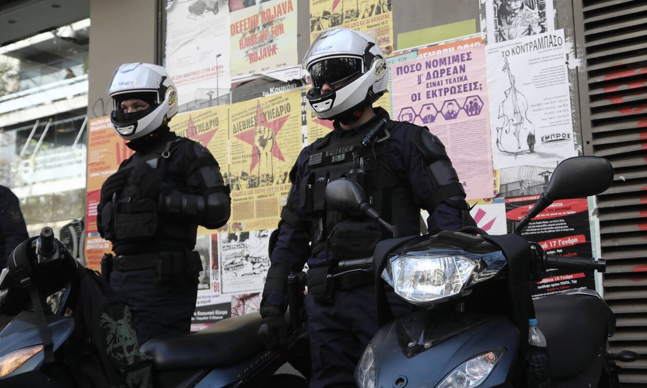 Για διακίνηση ναρκωτικών συνελήφθη εμπλεκόμενος στη δολοφονία αστυνομικών στο Ρέντη