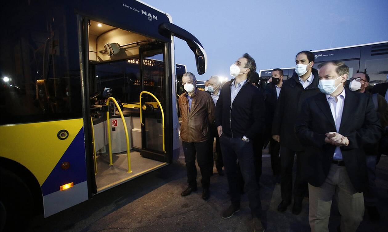 Στο αμαξοστάσιο του ΟΣΥ ο Κυριάκος Μητσοτάκης - Στους δρόμους 40 νέα λεωφορεία