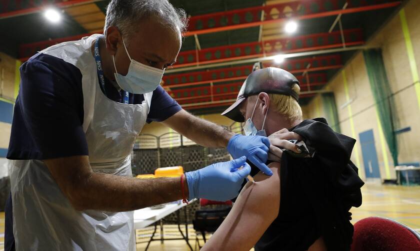 Βρετανία – Κορονοϊός: Πλησιάζουν τα 40 εκατ. οι εμβολιασμένοι με την πρώτη και τη δεύτερη δόση