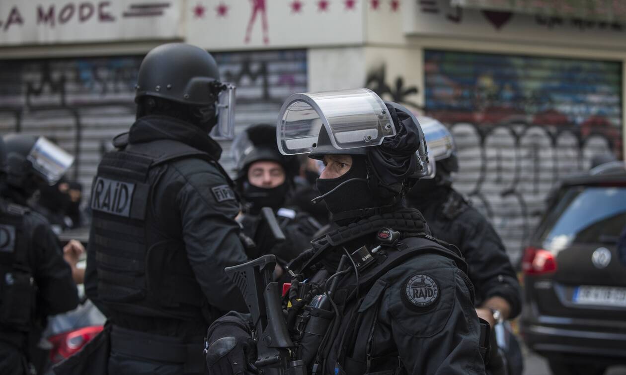 Συναγερμός στο Παρίσι: Πυροβολισμοί μπροστά απο νοσοκομείο - Ένας νεκρός σύμφωνα με πληροφορίες