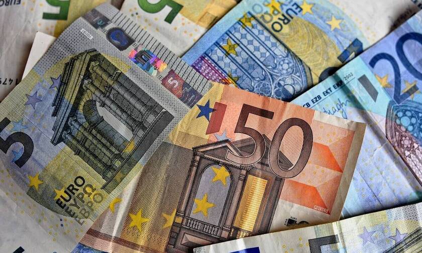 Συντάξεις: Ποιοι θα συνεχίσουν να λαμβάνουν κατώτατη σύνταξη 486,84 ευρώ