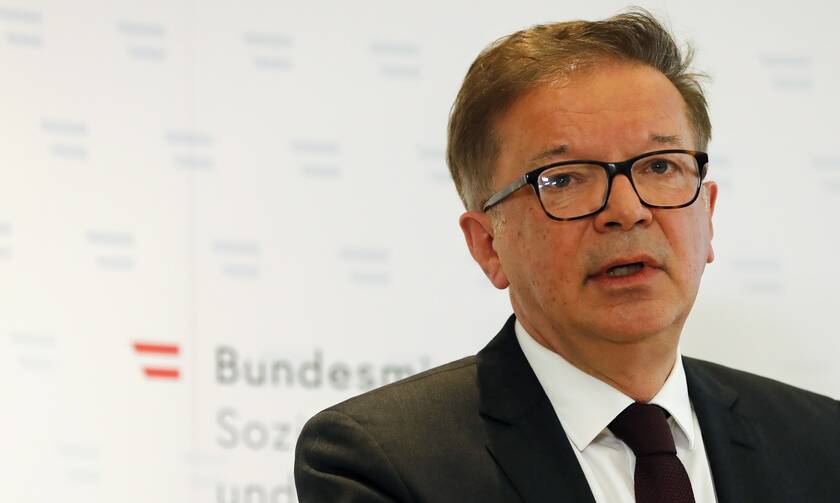Αυστρία: Παραιτήθηκε ο υπουργός Υγείας - Έπαθε υπερκόπωση λόγω...της πανδημίας