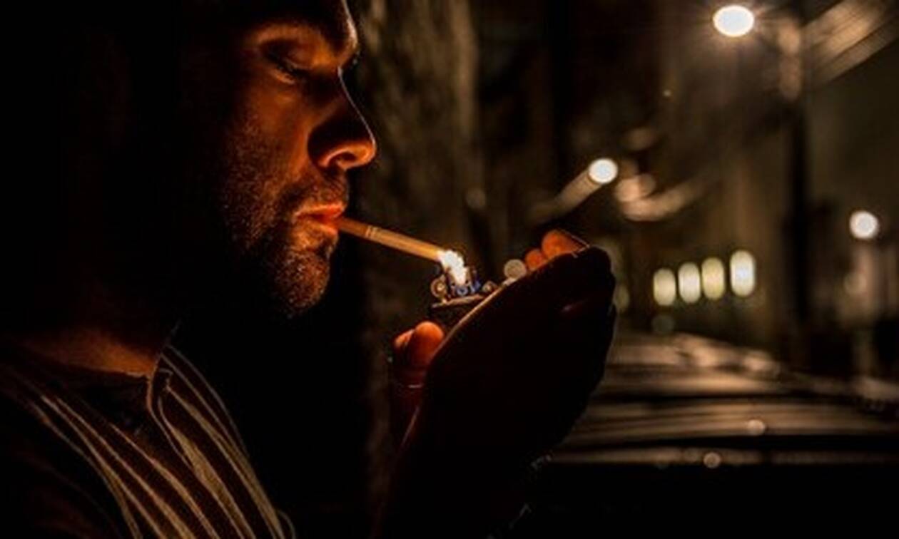 Οι Έλληνες στην πανδημία: Καπνίζουν περισσότερο, ζητούν ενημέρωση για λιγότερο βλαβερές λύσεις