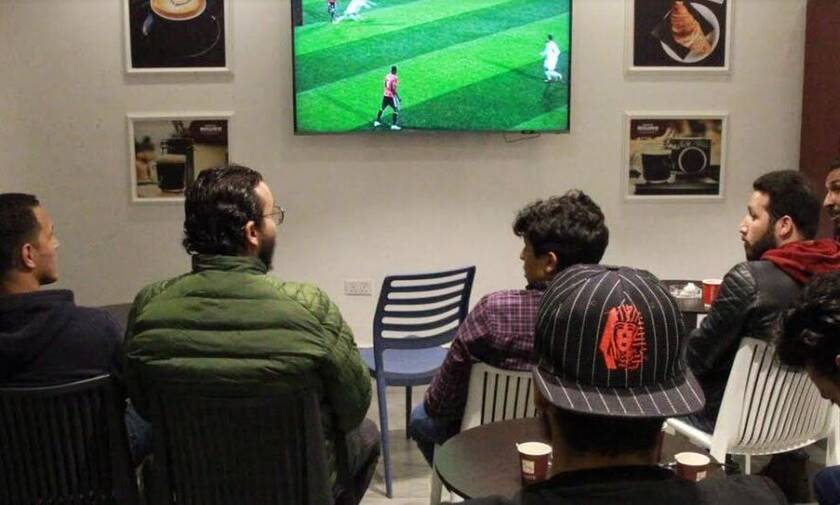 Λιβύη: Ποδόσφαιρο μετά από... 7 χρόνια - Γέμισαν τα καφενεία!
