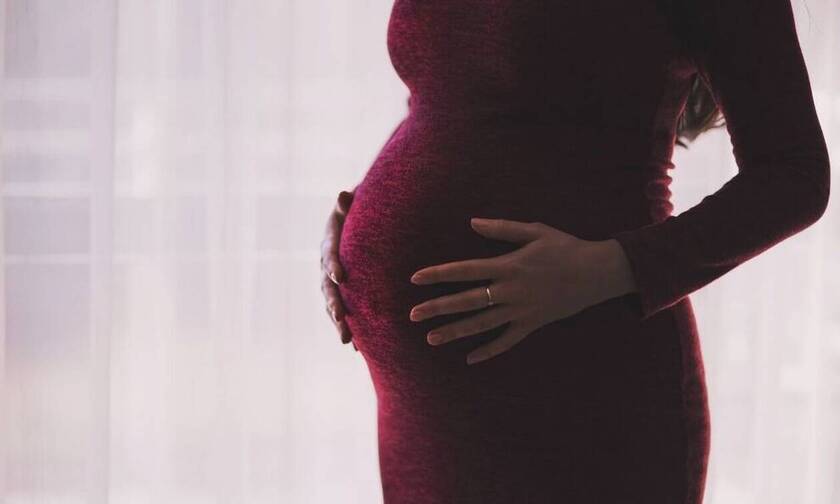 Τι συμβαίνει με τον κορονοϊό και τα έμβρυα - Η περίπτωση με ενδομήτριο θάνατο στην Ελλάδα