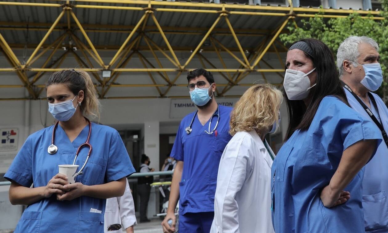 Ιατρικός Σύλλογος Αθηνών: Να μην παραταθεί η επιστράτευση των ιδιωτών γιατρών