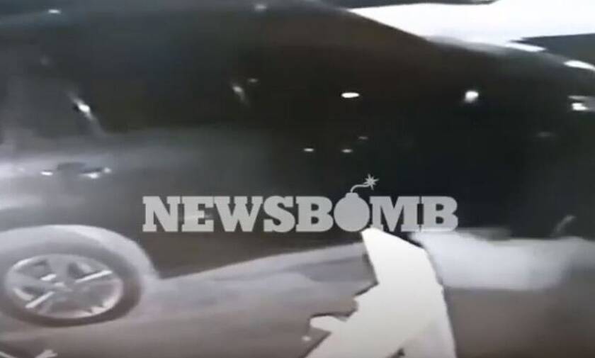 Αποκλειστικό Newsbomb.gr: Βίντεο ντοκουμέντο - Έτσι έκλεβαν καταλύτες από τζιπ στα νότια προάστια