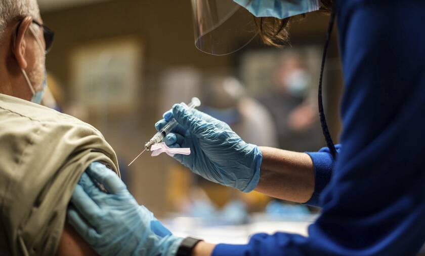 EMA: 325 περιστατικά σπάνιων θρομβώσεων μεταξύ εκατομμυρίων εμβολιασμών για κορονοϊό