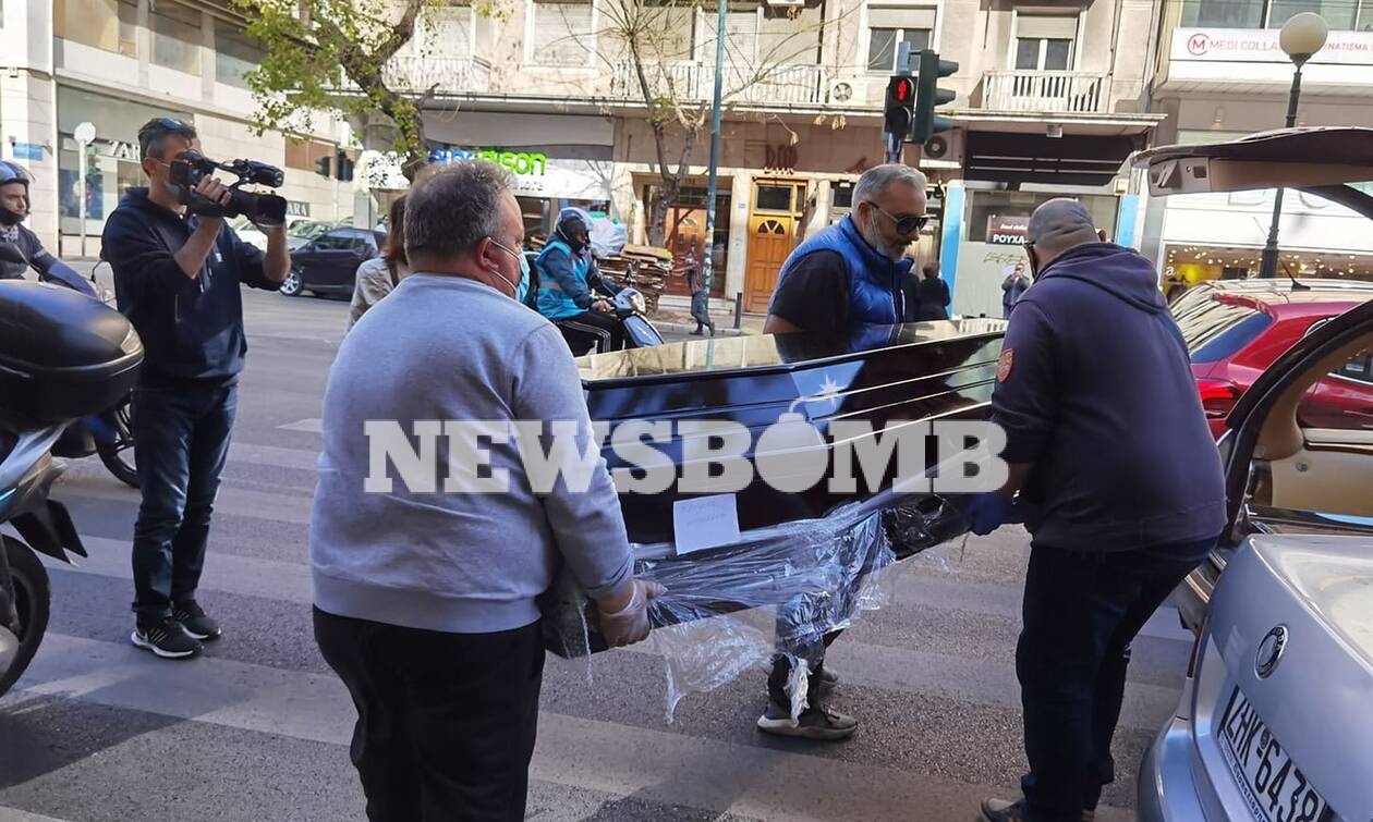 Δολοφονία 74χρονου - Ρεπορτάζ Newsbomb.gr: Μαρτυρίες για φωνές στην πολυκατοικία - Άνω κάτω το σπίτι