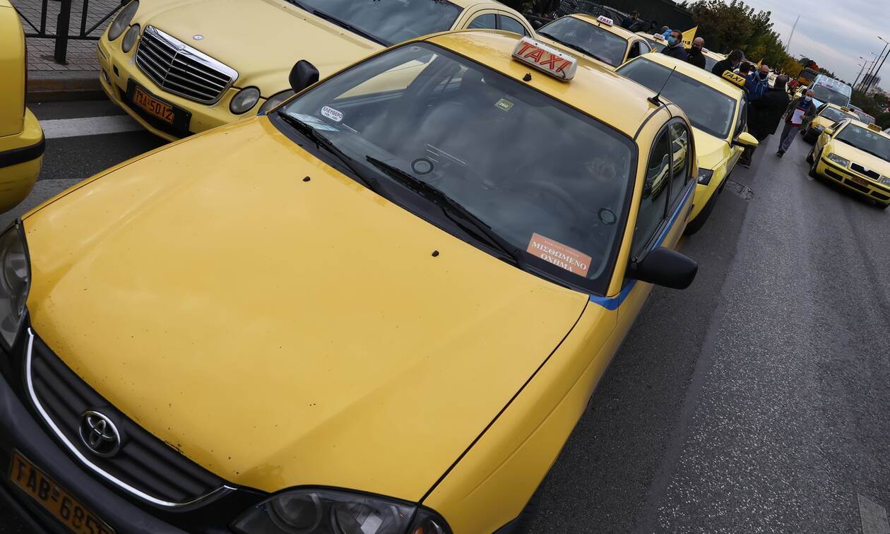 Τρόμος στο Χαλάνδρι για δύο γυναίκες: Τις παρενόχλησε οδηγός ταξί