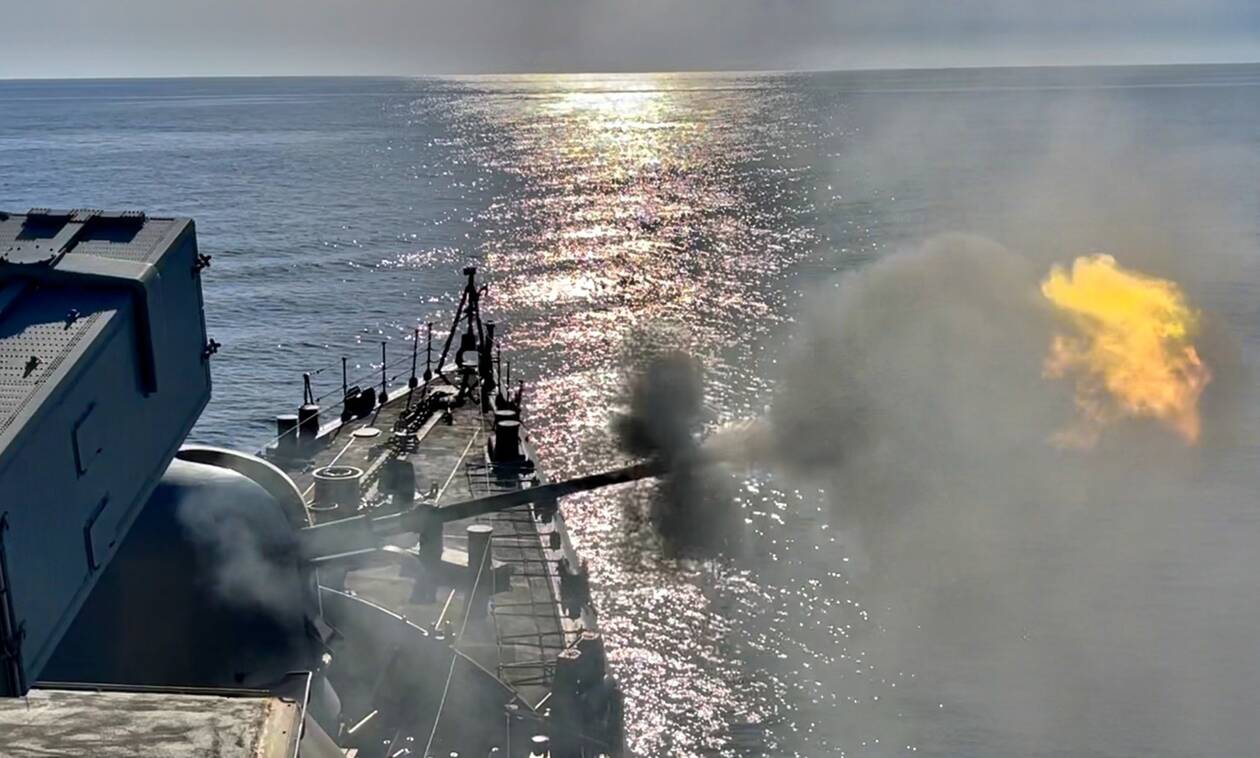 Πολεμικό Ναυτικό: «Άστραψε και βρόντηξε» η «ΛΑΙΛΑΠΑ» - «Πλήγμα» σε αεροσκάφη, τορπίλη από υποβρύχια