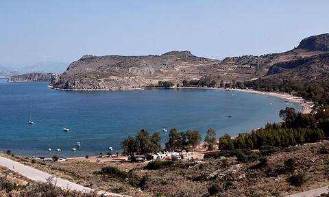 Πανικός στο Ναύπλιο: Δείτε τι εμφανίστηκε στην παραλία Καραθώνα (vid)