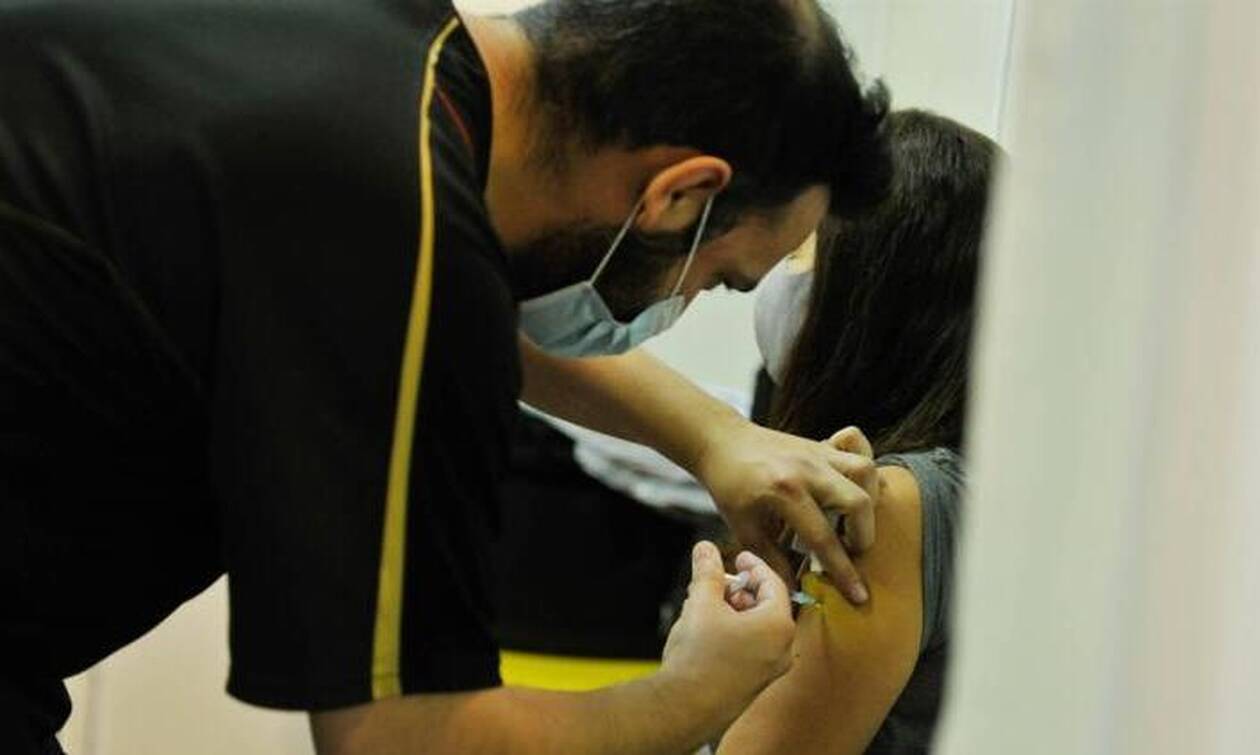 Κορoνοϊός στην Κύπρο: 35.000 άτομα έχουν εμβολιαστεί στην επαρχία Λάρνακας