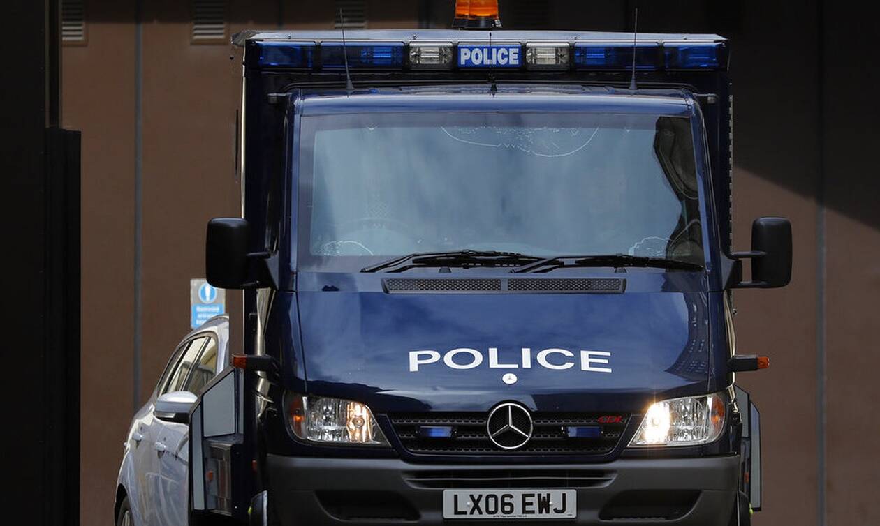 Σάλος στη Βρετανία: Αστυνομικοί τράβηξαν σέλφι στη σκηνή ενός φόνου